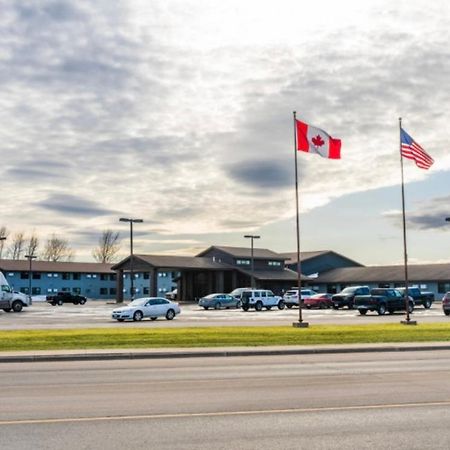 The Patch Lodge Warroad المظهر الخارجي الصورة