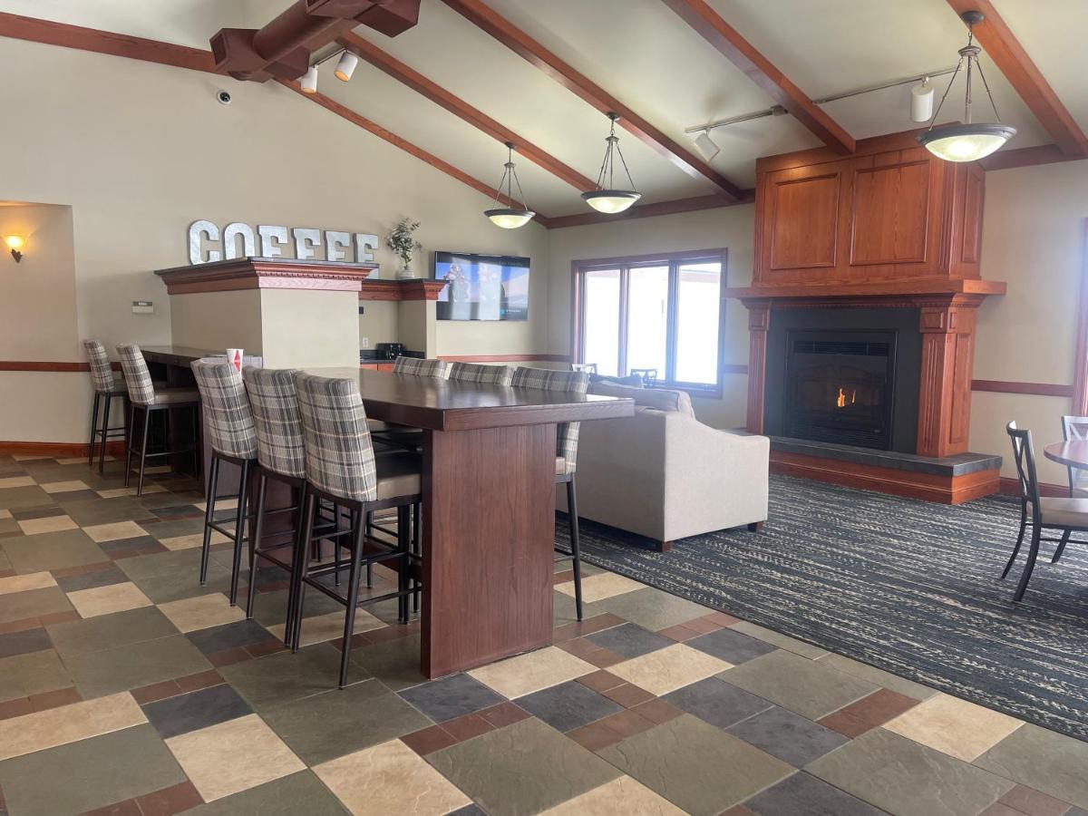 The Patch Lodge Warroad المظهر الخارجي الصورة