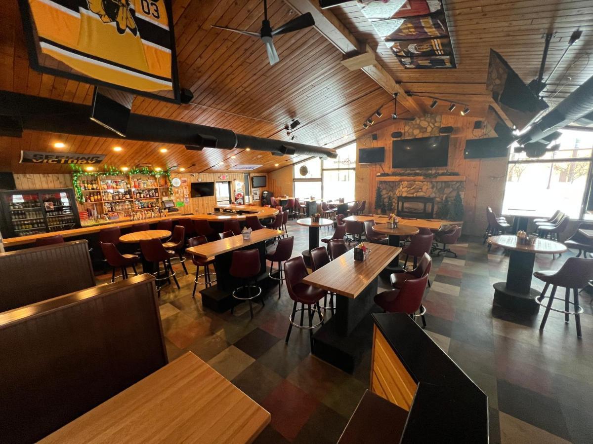 The Patch Lodge Warroad المظهر الخارجي الصورة