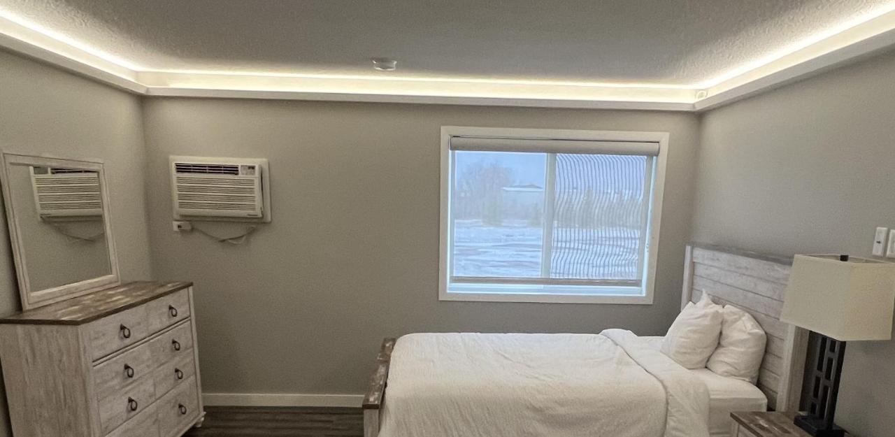 The Patch Lodge Warroad المظهر الخارجي الصورة